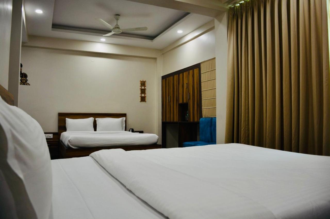 Hotel Royal Residency Kolkata Exterior photo